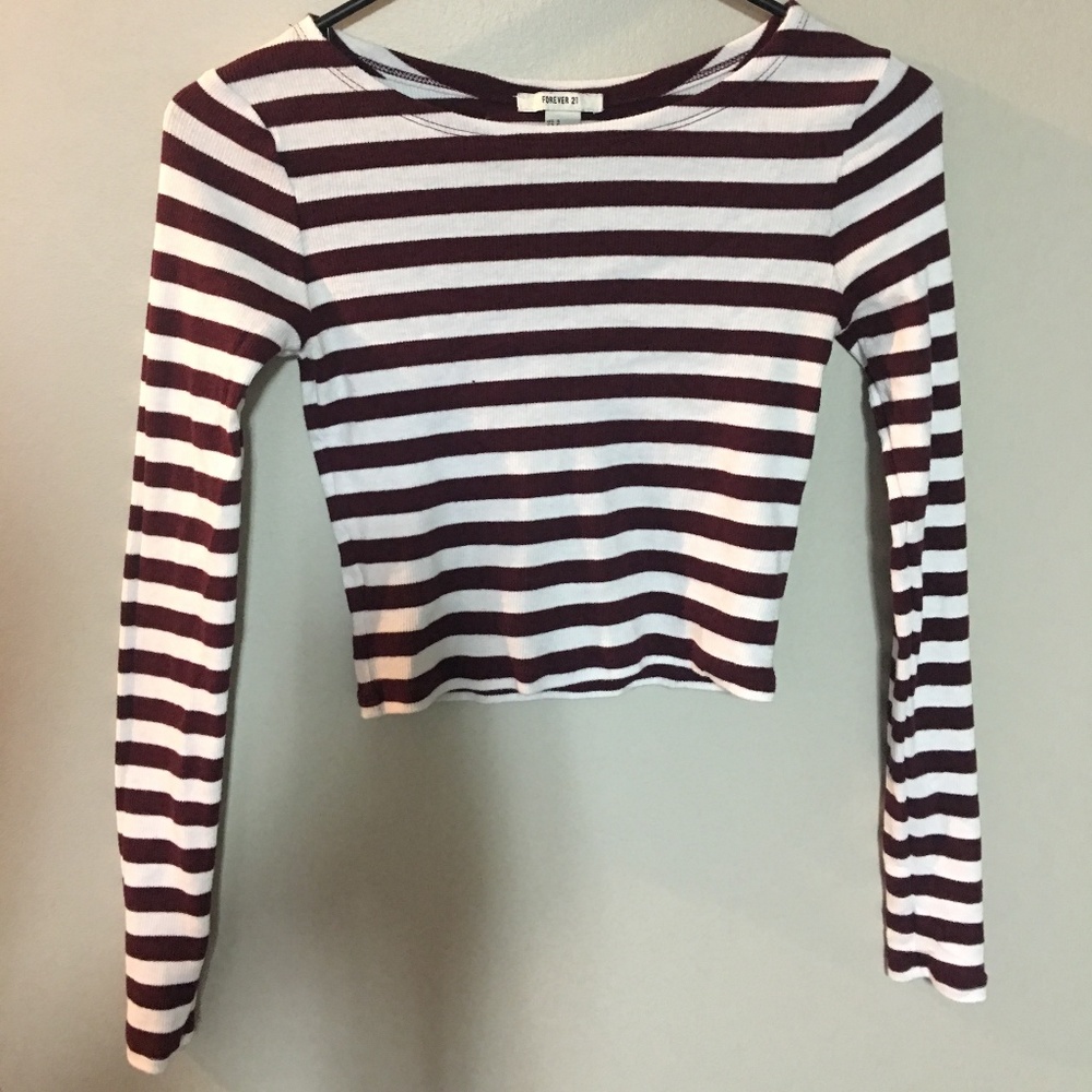 Long-Sleeved Striped Crop Top
